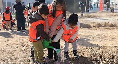 Konya Karatay'da 10 bin 400 metrekarelik alana fidan dikildi