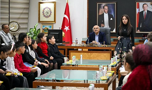 Malatya'da küçük kalplerden Başkan Er'e anlamlı ziyaret