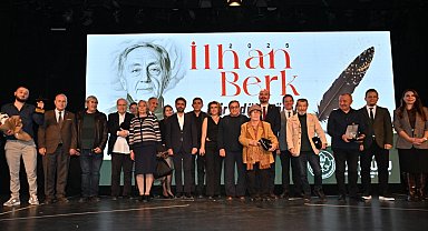 Manisa'da İlhan Berk şiir ödülü genç şaire verildi