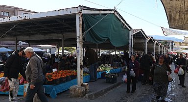 Muğla Büyükşehir Yatağan pazar yerini yeniliyor