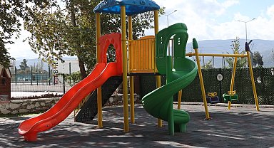 Muğla'da oyun alanı ve peyzaj donatısını güçlendiriyor