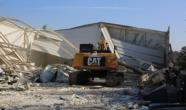 Nilüfer’de imara aykırı iki yapı yıkıldı