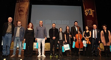 Nilüfer’de şiir eleştirisinin prestij ödülleri sahiplerini buldu