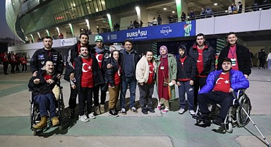 OBAM Üyelerinden Milli Takıma 90 Dakika Destek