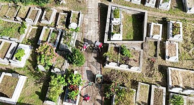 Ordu'da mezarlıkların bakımını unutmuyor