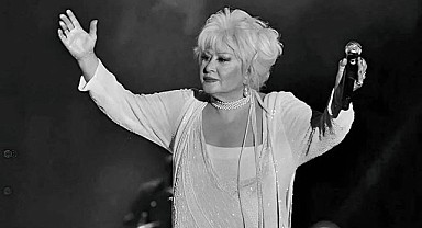 Sahnedeki İhtişam, Özel Hayatta Sessiz Mücadele