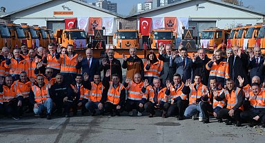 Yolların kahramanları kışa hazır... Karayolları makime parkı yenilendi