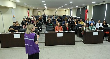 Adana'da "Okul Öncesi Dönemde Dijital Şiddet Ve Güvenli Teknoloji Kullanımı" semineri