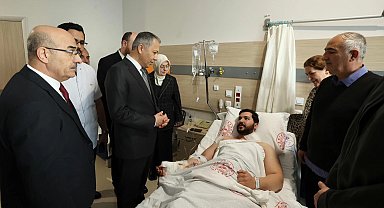 Bakan Yerlikaya'dan Yalova'daki yaralı polislere ziyaret