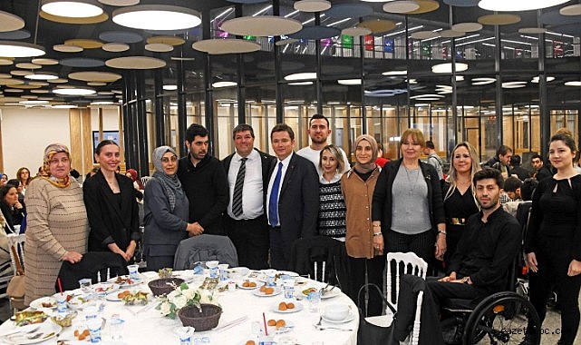 Başkan Erkan Aydın Engelleri Sevgiyle Aştı