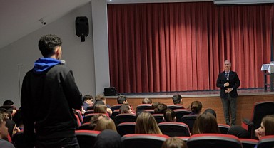 Başkan Taban Gençlere Kulak Veriyor