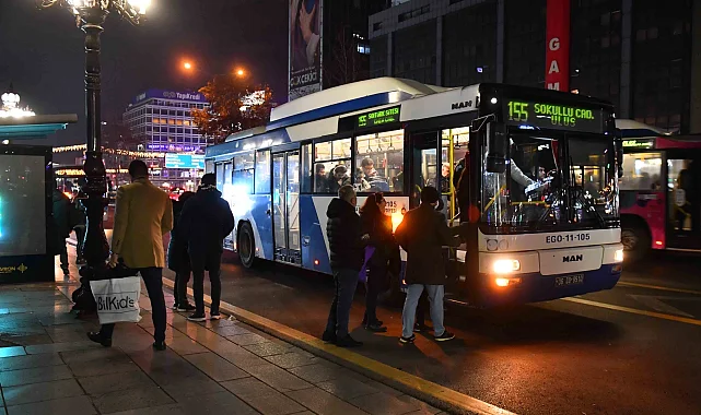 Başkent'te yılbaşı hazırlıkları tamamlandı