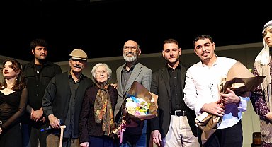 Bursa Gemlik'te 'Özgür Aksoy Tiyatro Günleri'ne görkemli final