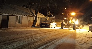 Bursa İnegöl'de karla mücadele teyakkuzu