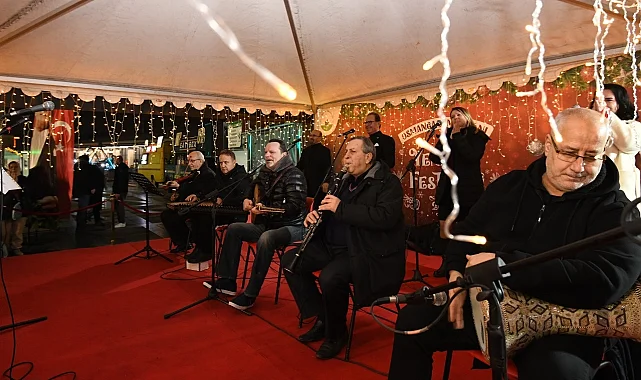 Bursa Osmangazi Meydanı nağmelerle ısındı