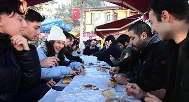 Bursa Osmangazi'de asırlık lezzetlere yolculuk