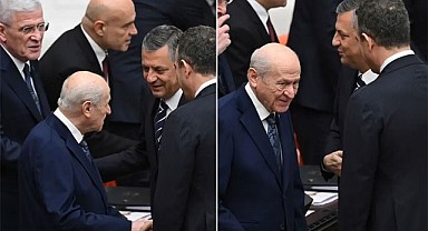 Bütçe Görüşmelerinde Sürpriz Tokalaşma