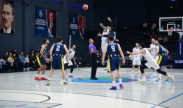 Çayırova potada ilk yarıyı galibiyetle kapattı