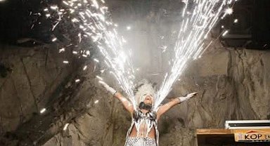 DJ Eva'dan sezona görkemli başlangıç