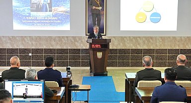 Ege Ordusu ve DEÜ'den "Yapay Zekâ ve İnsan" paneli