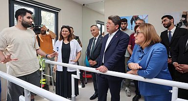 Gaziantep'te protez merkezi umut dağıtıyor