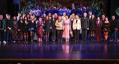 İstanbul Bakırköy'de "Çirkin" galası