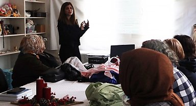 İstanbul Maltepe'de özel çocukların ailelerine seminer