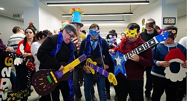 İstanbul'da Engelsiz Merkezde yeni yıl neşesi