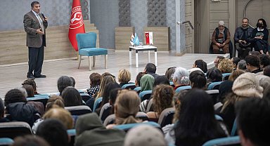 İzmir Bornova'da Prof. Dr. Üstün Dökmen ile ilham veren buluşma