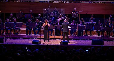 İzmirliler iki ustanın anısına buluştu