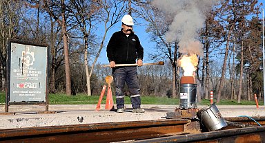 Kartepe Tramvay Hattı'nda ilk kaynak gerçekleşti
