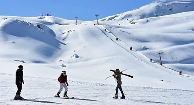 Kayak Merkezlerinde Kar Farkı Büyük
