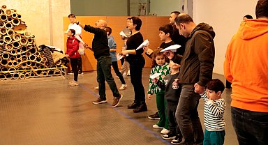 Kocaeli'de kâğıt uçaklar geleceğin hayallerine havalandı