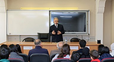 Mustafa Yalçın Talaslı gençlerle buluştu