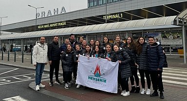 Nevşehir Belediyesi SK Kadın Sutopu Takımı Çekya'da