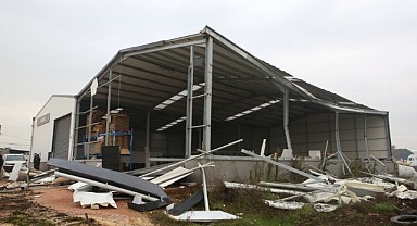 Nilüfer’de iki kaçak yapı daha yıkıldı