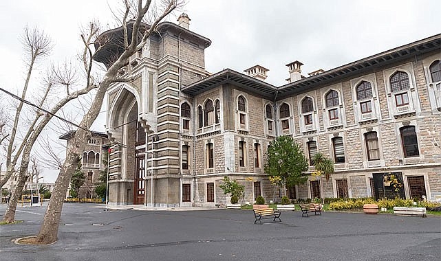 Okul Müdürü Açığa Alındı