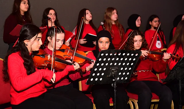Osmangazi'nin genç müzisyenlerinden Bursalılara müzik ziyafeti