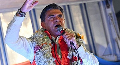 Paz Hükümeti 20 Yıllık Politikayı Sona Erdirdi