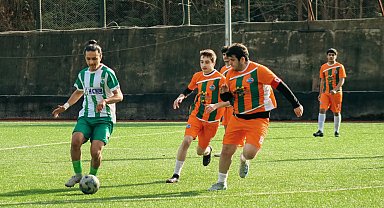 Yeşil Artvinspor U18 ligin ilk yarısını lider bitirdi