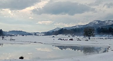 Ağlan Göleti kış güzelliğiyle büyüledi