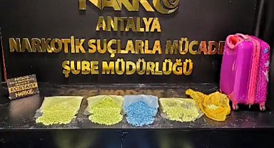 Antalya'da 15 bin ecstasy ele geçirildi