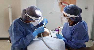 Antalya'da ücretsiz diş hizmeti yoğun ilgi gördü