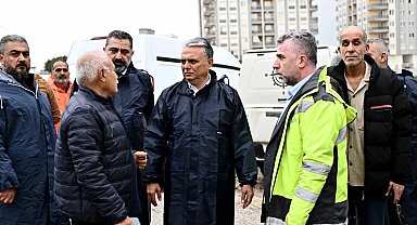 Antalya'da yoğun yağış sonrası Başkan Uysal Gebizli'de