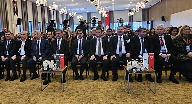 Başkan Aydın Afetlere Dirençli Kentler Paneli’ne Katıldı