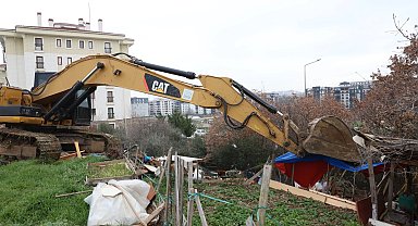 Belediye kaçak barakaları affetmedi