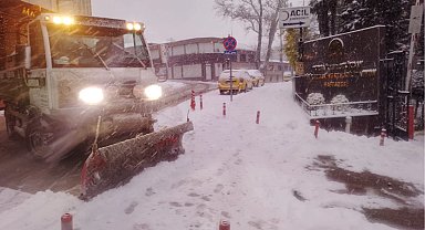 Bursa Osmangazi'de kar yağışına hızlı ve etkin müdahale