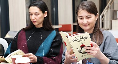 Bursa Osmangazi'de kitapseverlerden birlikte okuma keyfi