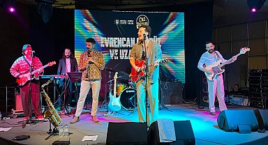 Bursa'da Evrencan Gündüz ile 'Caz Pazarı' coşkusu