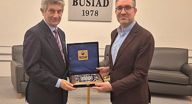 BUSİAD'da 'Felsefe Söyleşileri' sürüyor... Yapay zeka üretken değil türetkendir